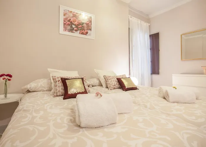 Elegante Apartamento En El Corazon De Sevilla.