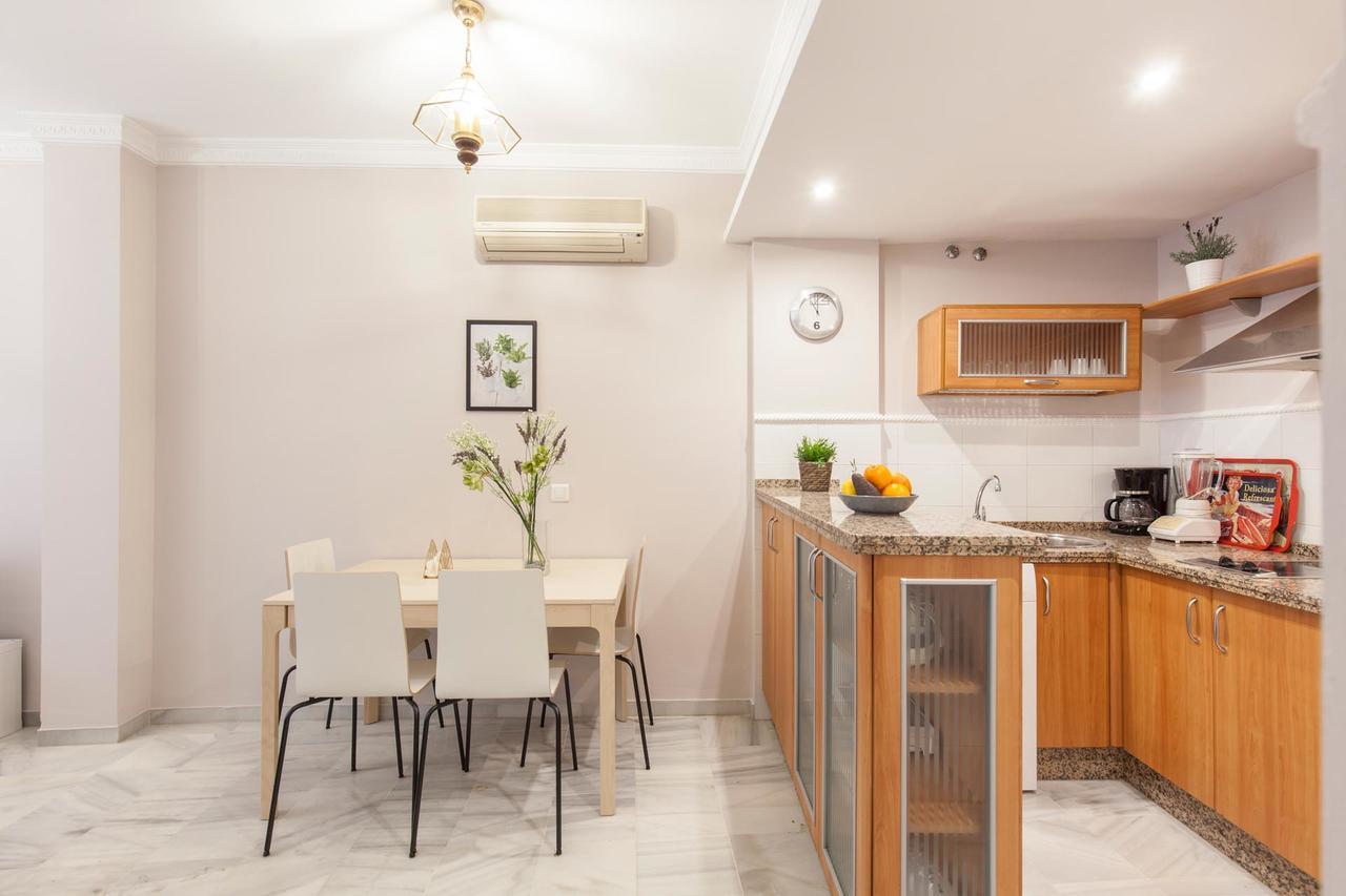Elegante En El Corazon De Sevilla. Apartament Sevilla