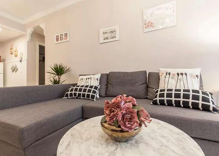 Elegante Apartamento En El Corazon De Sevilla.